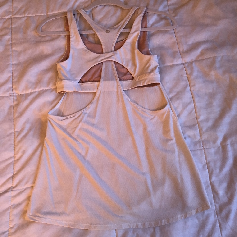 White Lululemon Tank Top With Bra - Picture 3 of 6